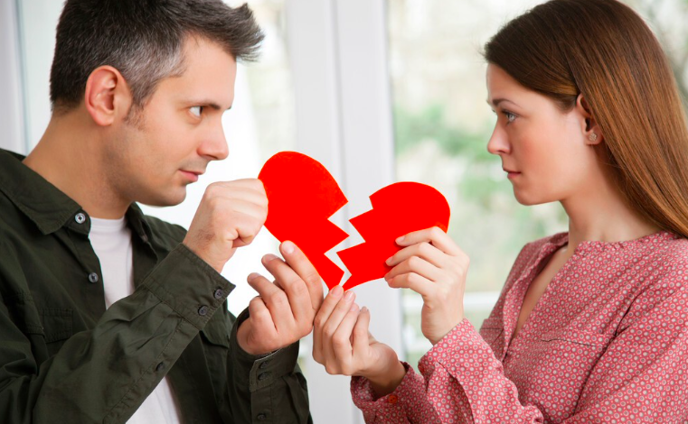 哈密离婚如何申请财产保全冻结对方账户